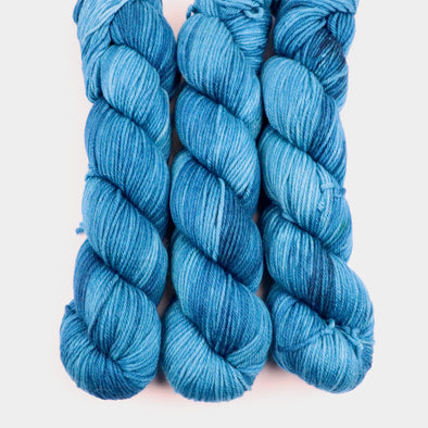 Deep Sky, Non-SW Merino yarn - worsted weight