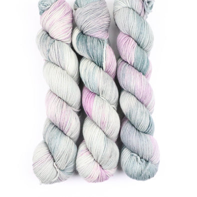 Dew Kissed, Non-SW Merino yarn - worsted weight