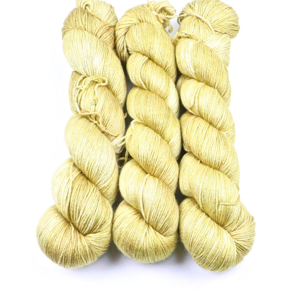 Gold Tint,  SW Merino & silk yarn - fingering weight