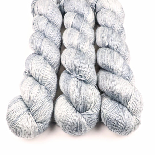 Light Drizzle,  SW Merino & silk yarn - fingering weight